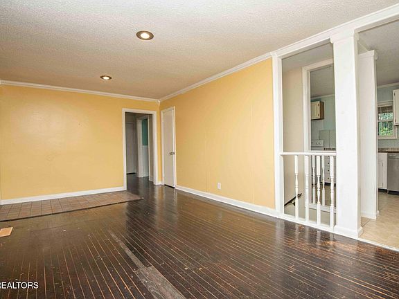 5th image of 4605 Buffat Mill Rd