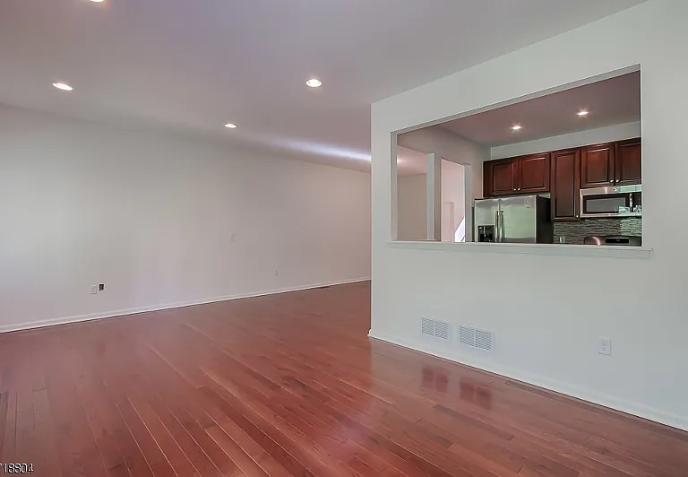 15 Decroce Ct — Photo 11