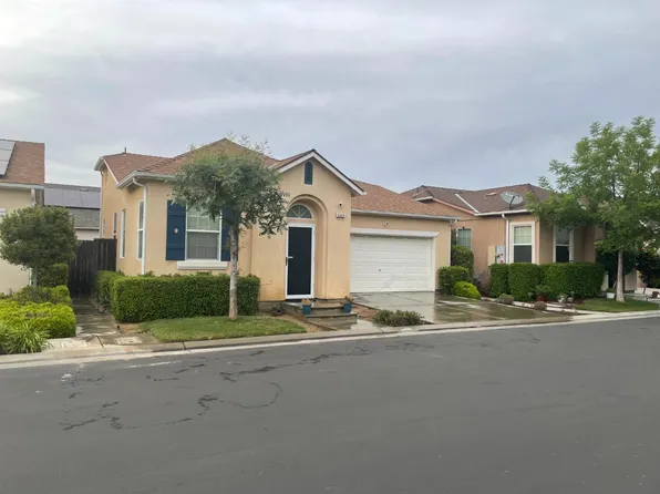 5603 N Avocado Ln, Fresno, CA 93711