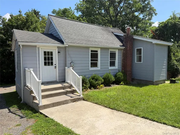 17 North St, Montrose, NY