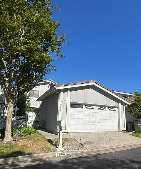 7083 E Shorecrest Dr — Photo 3