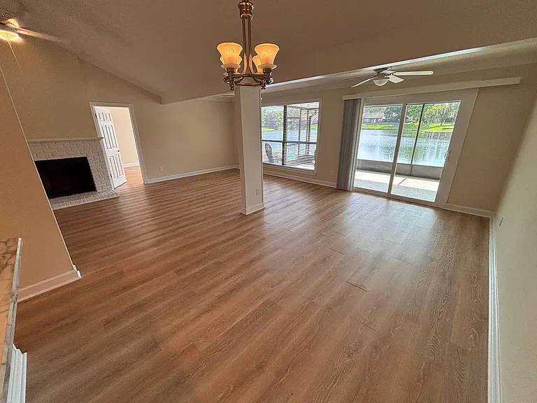 7823 Fawn Brook Cir E — Photo 12