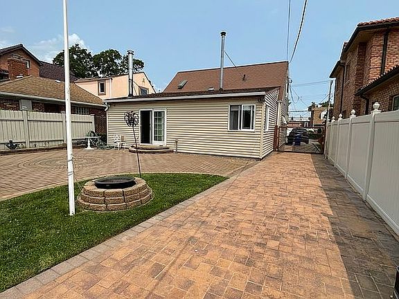 4th image of 151-32 21st Ave