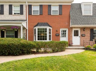 19650 Lorain Rd #8, Fairview Park, OH 44126