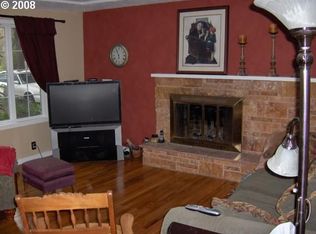 15535 SW Division St, Beaverton, OR 97007