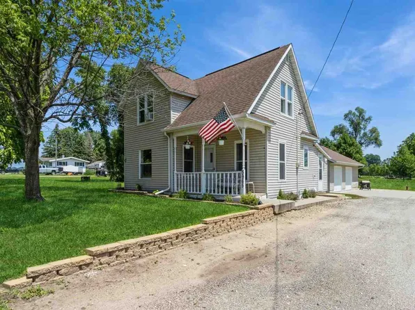 5965 Troy Mills Rd, Coggon, IA 52218