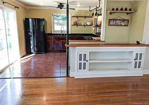 21 Vista Knoll Rd — Photo 3