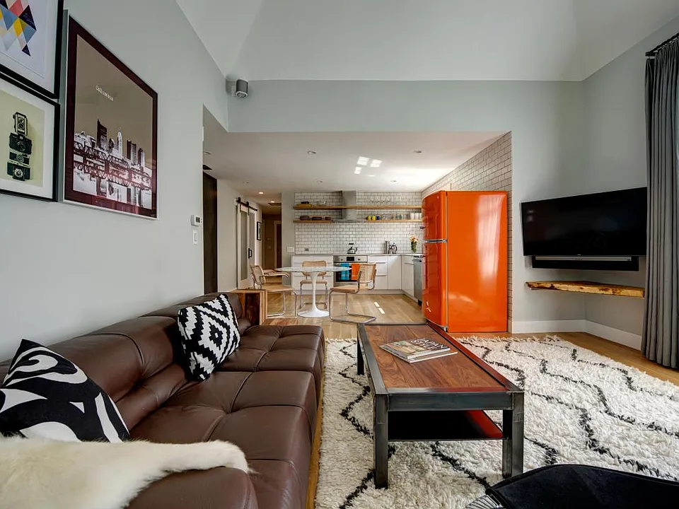 52 W Russell St #3