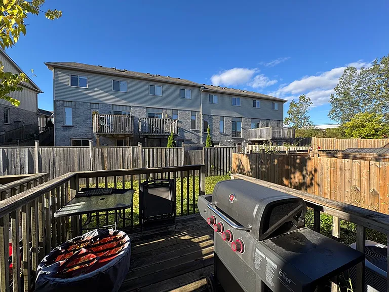 517 Northbrook Pl — Photo 13