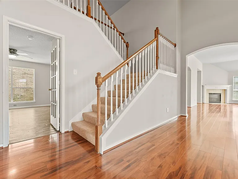 18223 Maple Arbor Ct — Photo 3