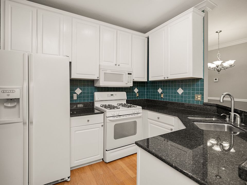 Designer Kitchen 42" Cabinets