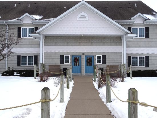 1601 1st St APT 12, Pepin, WI 54759