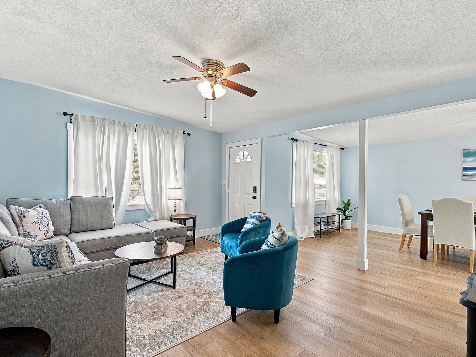 3 bed, 1195 sqft, $4,000 — Photo 2