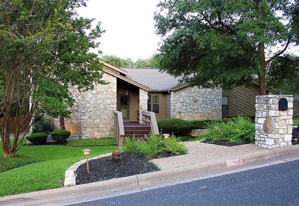 1st image of 9621 Vista View Dr