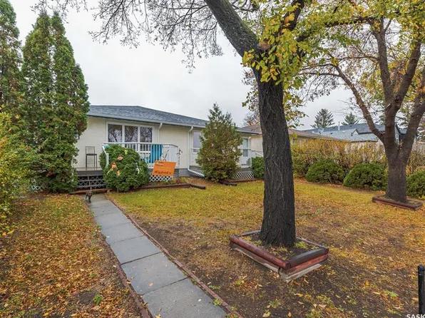 536 Saint John St, Regina, SK S4R 1R5