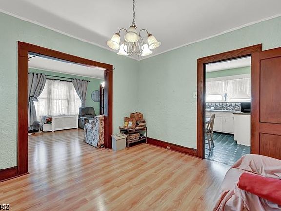 5th image of 30 Virginia Ave