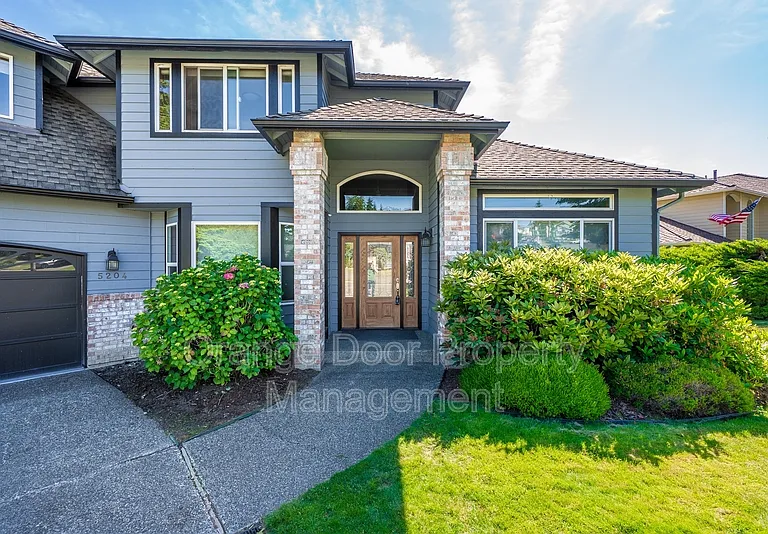 5204 Ridge Dr NE — Photo 46
