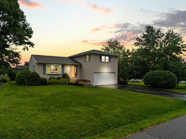 1328 Overlook Dr, Clearfield, PA 16830