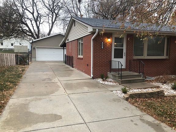 5th image of 831 N 58th St