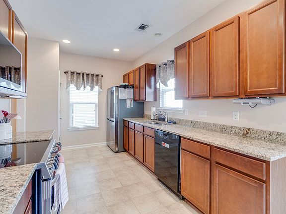 4th image of 138 Potters View Rd