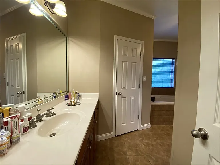 5201 High Dr — Photo 15