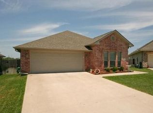 2611 Leila Ct, Bryan, TX 77802
