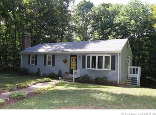 750 W Lake Ave, Guilford, CT 06437