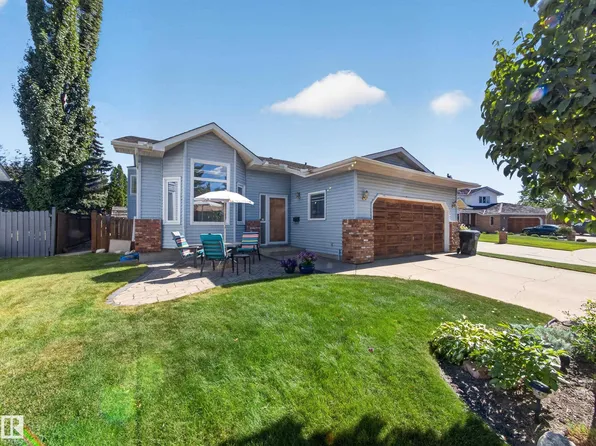 7 Kirklees Pl, Strathcona County, AB T8A 5H2