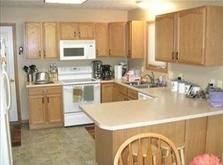 1551 Bordeaux Rd, Lincoln, NE 68522