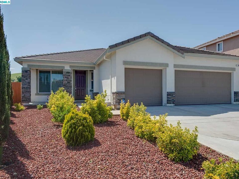 Built in 2006 close to Hwy-4 and Bart.  This single story home features 4 bedrooms and 2 bath.