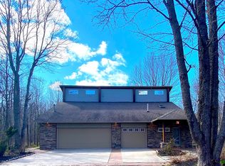 10301 Wyckerly Dr, Mancelona, MI 49659