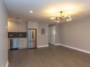 6331 N Magnolia Ave #204, Chicago, IL 60660
