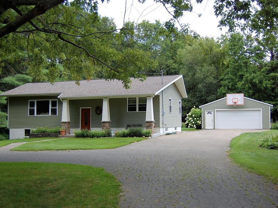 1st image of 12326 Linden Dr