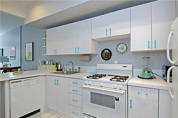 Rented by Corcoran | media 8