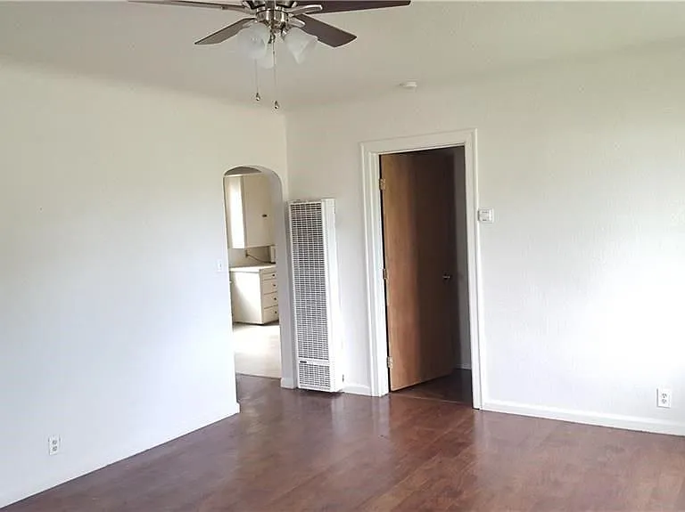 1331 Lake Elmo Dr — Photo 2