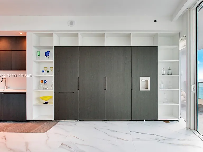 100 S Pointe Dr #3701 — Photo 12