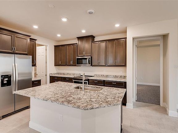 3rd image of 11642 Sweet Tangerine Ln #166
