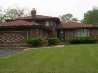 8556 S 83rd Ave, Hickory Hills, IL