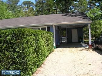 2nd image of 69 Foxglove St