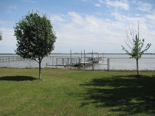 1st image of 180 Meadow Pond Ct
