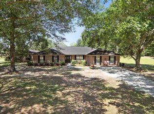 10237 Longview Dr W, Foley, AL 36535