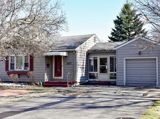 107 Midland Dr, Webster, NY 14580