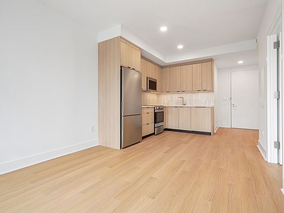 5th image of 499 President St #334