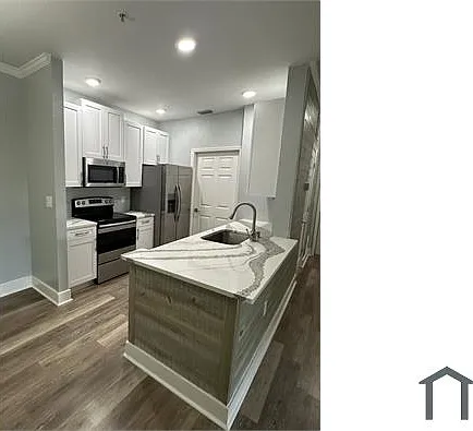 10123 Courtney Palms Blvd #203 — Photo 1