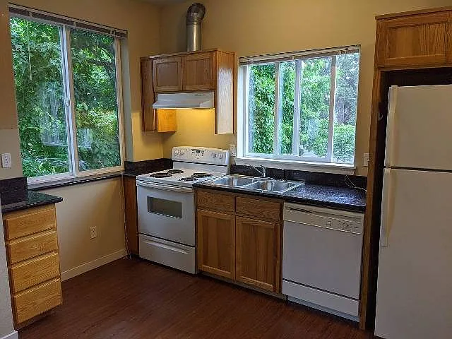 1354 High st #1 - Kitchen on 2nd Floor 1354 High st #1 - Kitchen on 2nd Floor