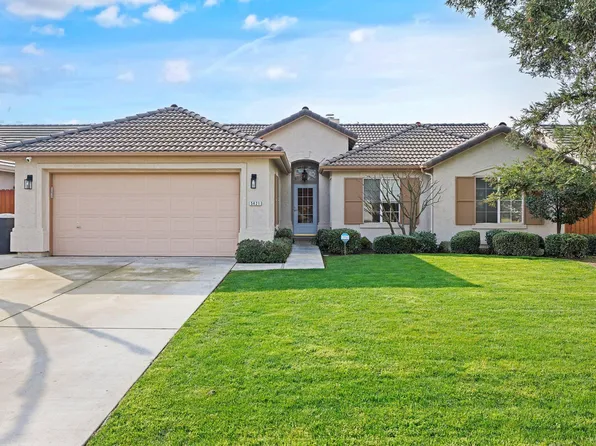 5421 W Dorothea Avenue, Visalia, CA 93277