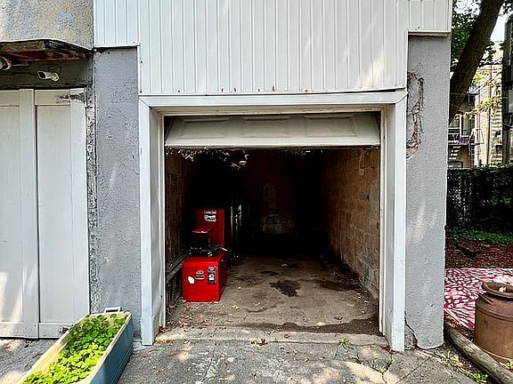 5th image of 431 Lincoln Ave
