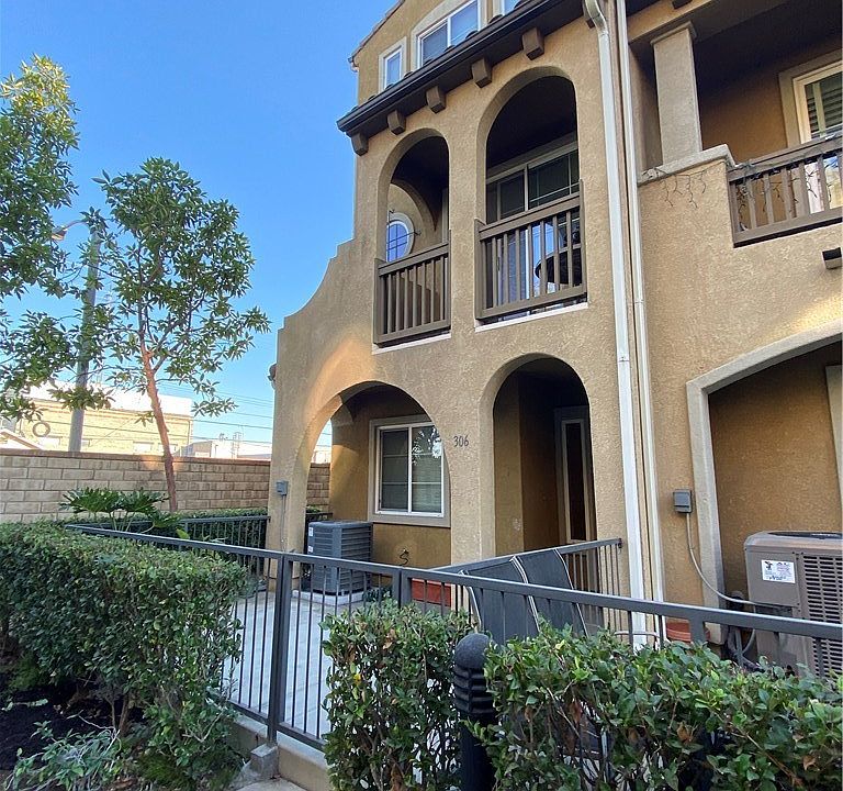 1st image of 22919 Mariposa Ave Unit 306