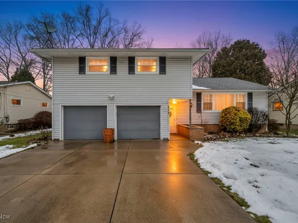 214 Beechwood Dr, Wadsworth, OH 44281