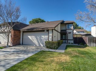 16943 Shinedale Dr, Santa Clarita, CA 91387